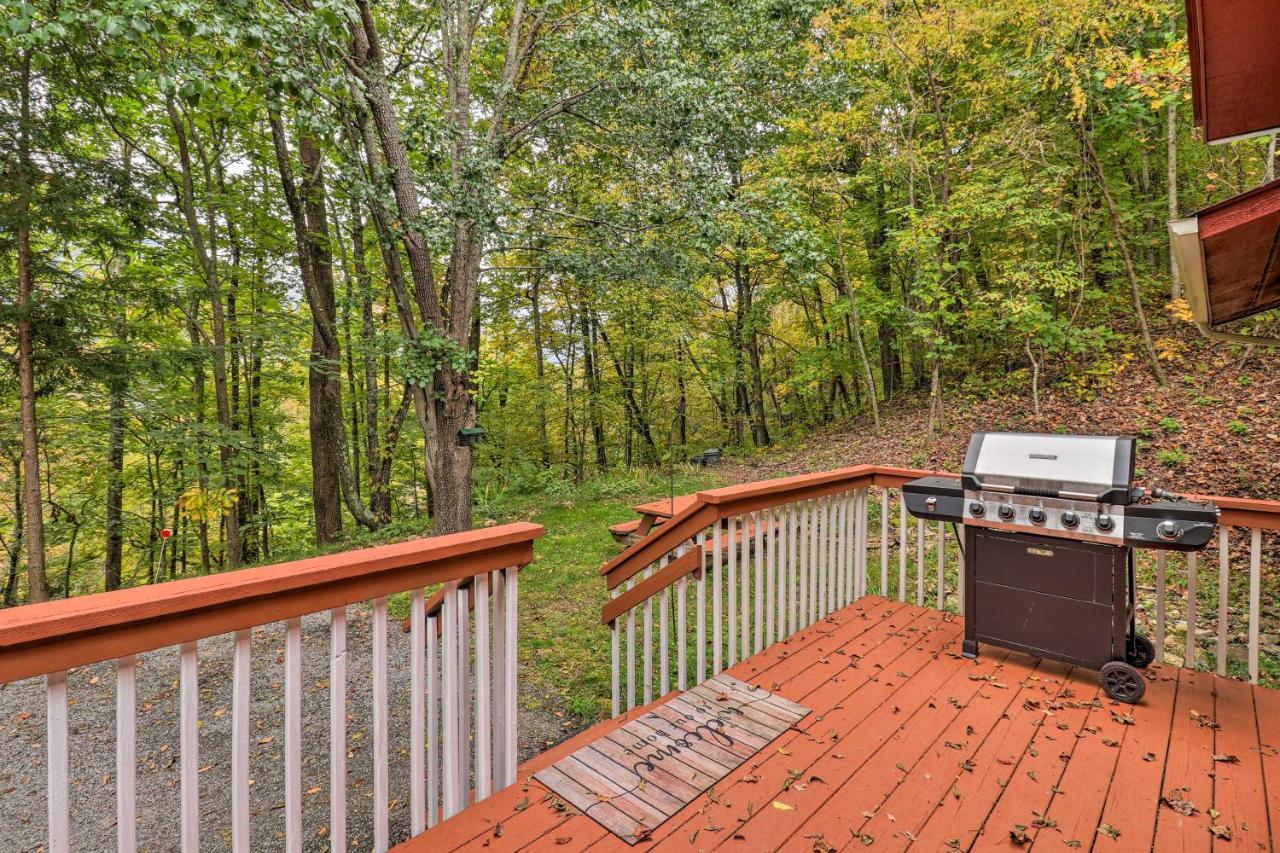 Rustic Red Cabin With Deck In Maggie Valley Club! Eksteriør bilde